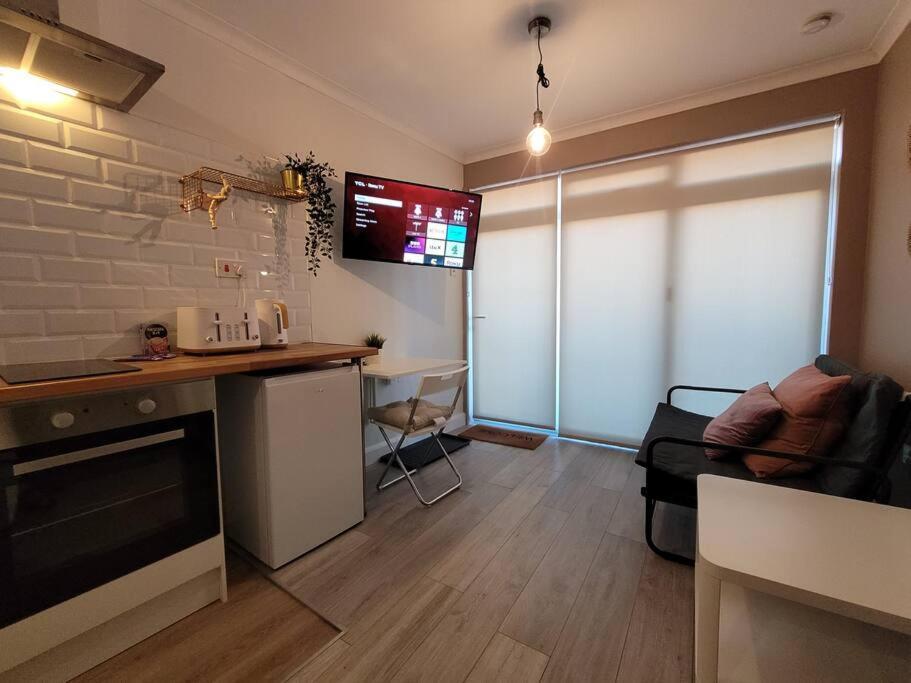 Cosy & Convenient Space Near M1, Em Airport & City Nottingham Exterior photo